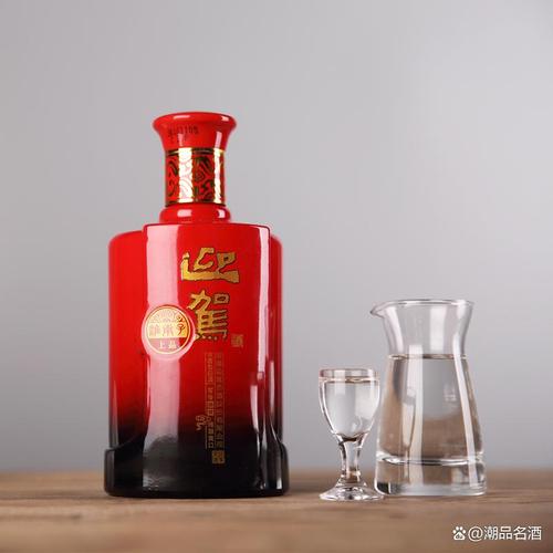 白酒十大品牌排行榜:送礼佳品与聚会首选,为你解锁多重饮酒体验